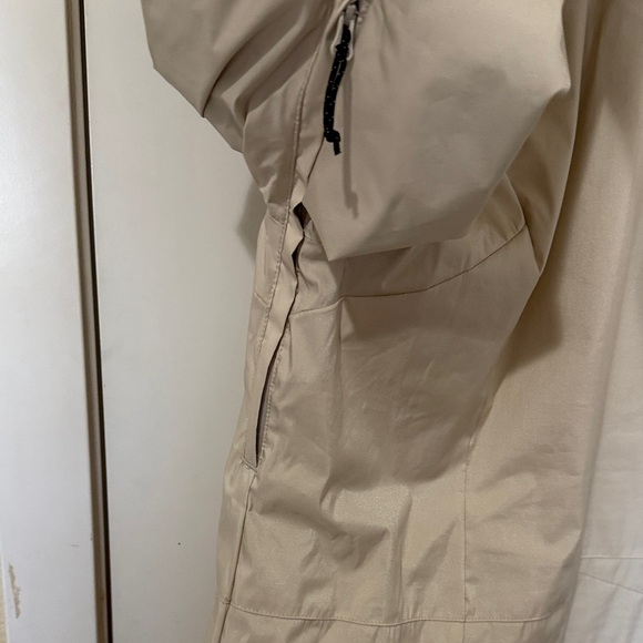 Columbia Beige Hooded Jacket with Faux Fur - Picture 13 of 16